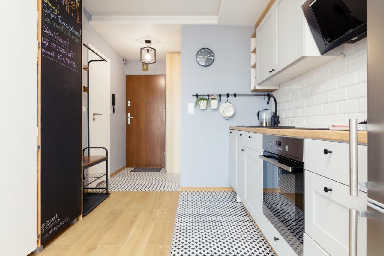 ורשה Klimatyczne Studio Metro Slodowiec מראה חיצוני תמונה